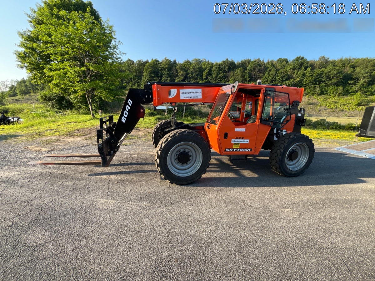 2024 SKYTRAK 8042