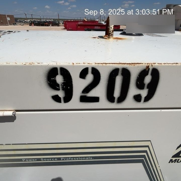 Multiquip DLW300ESA1 Multiquip 300 Amp Welder w/Trailer