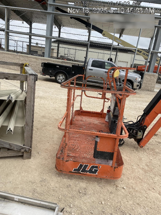 2019 JLG 860SJ