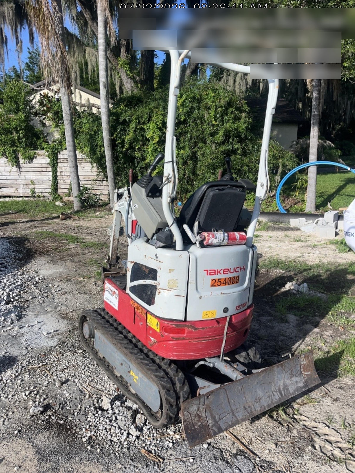 2022 TAKEUCHI TB210R