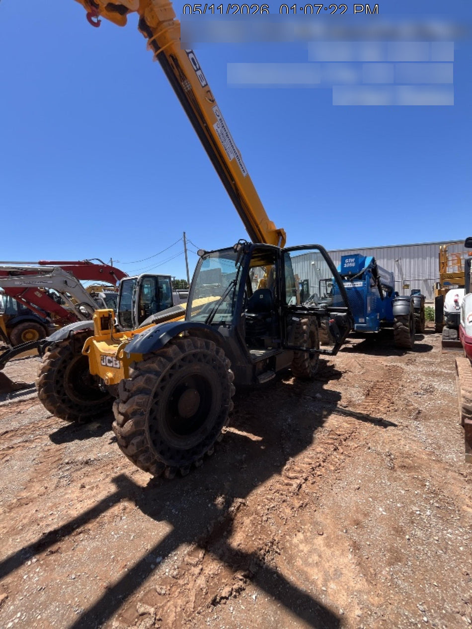 2023 JCB 510-56