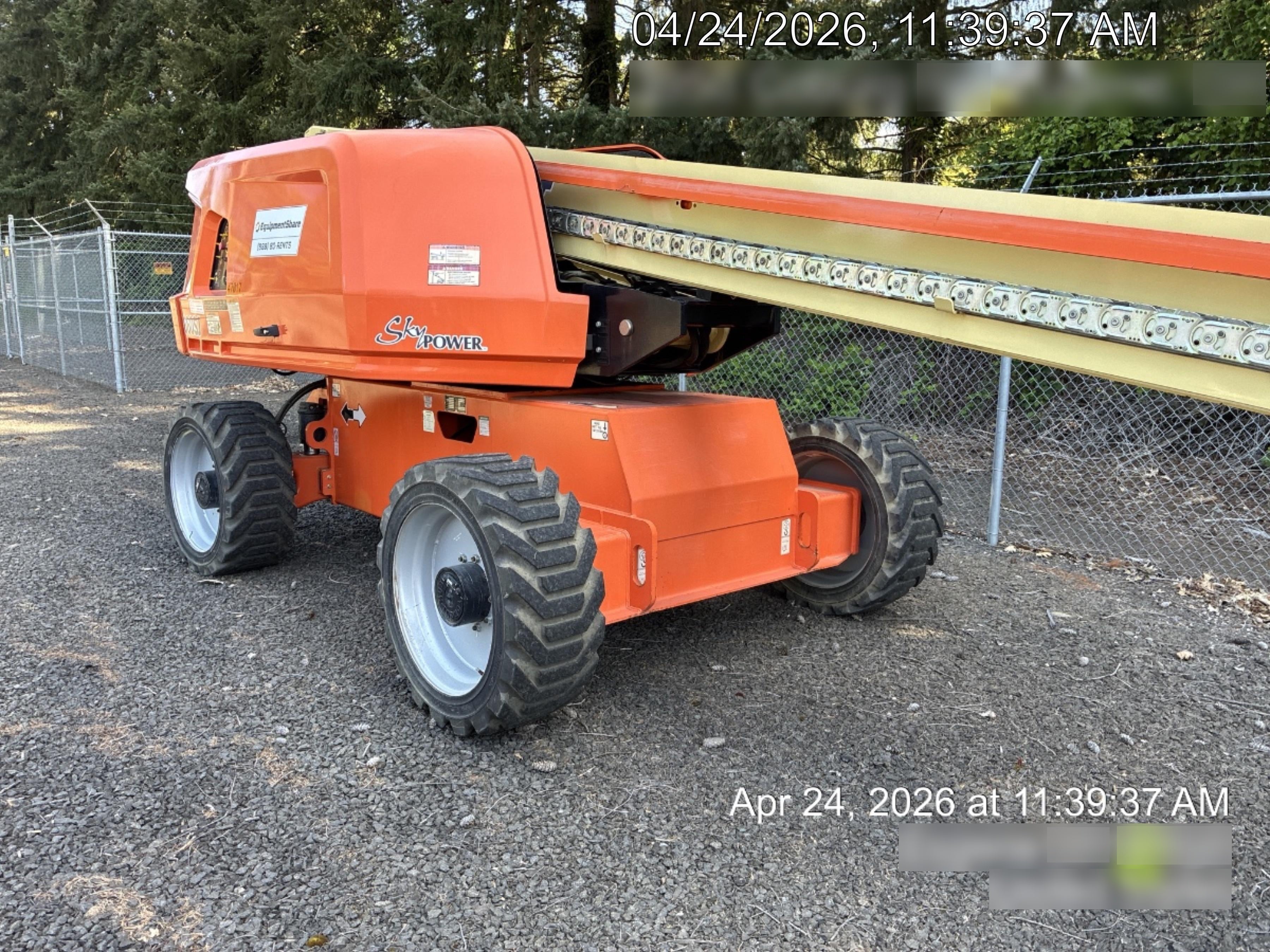 2019 JLG 660SJ