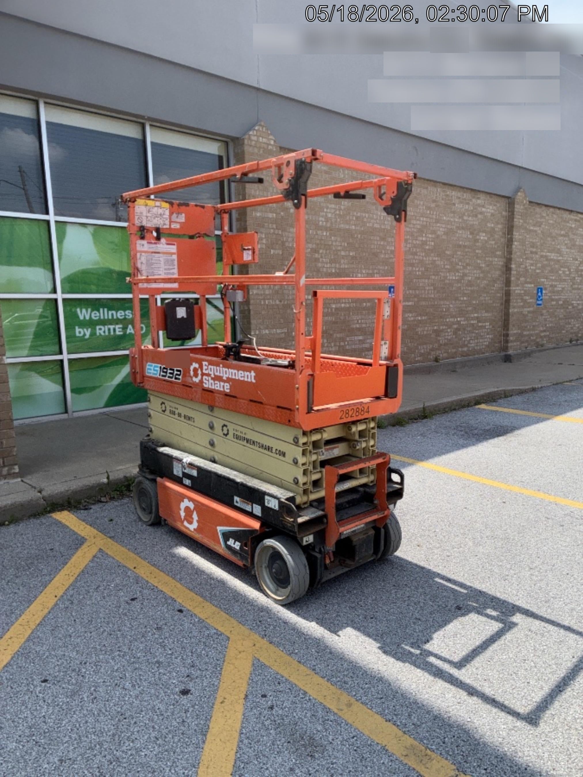 2022 JLG ES1932