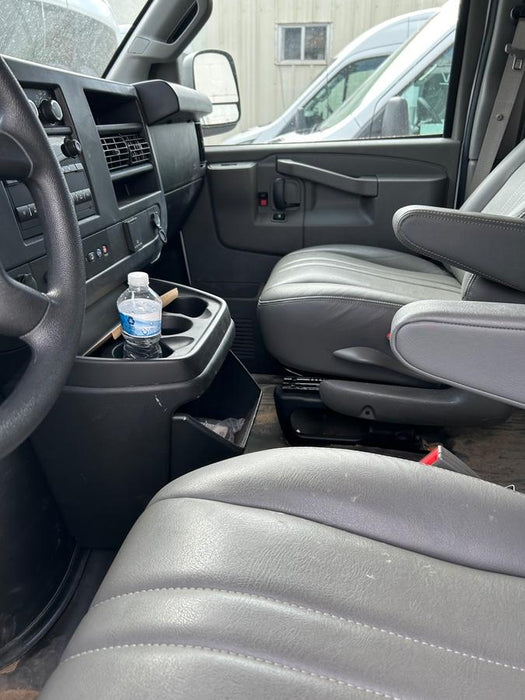 2025 CHEVROLET Express Van - Rental