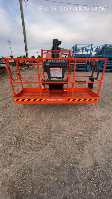 2023 JLG 860SJ