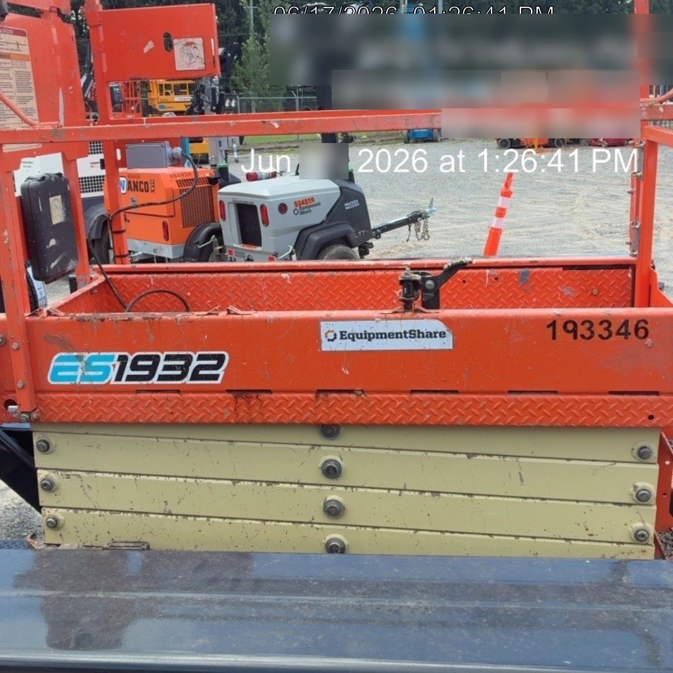 2021 JLG ES1932