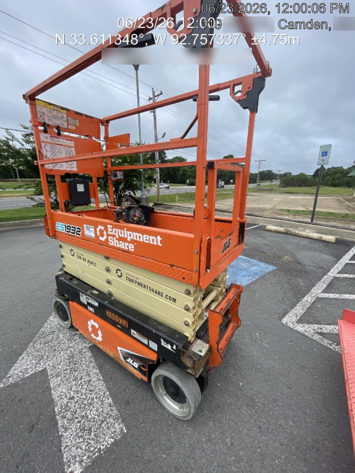 2022 JLG ES1932