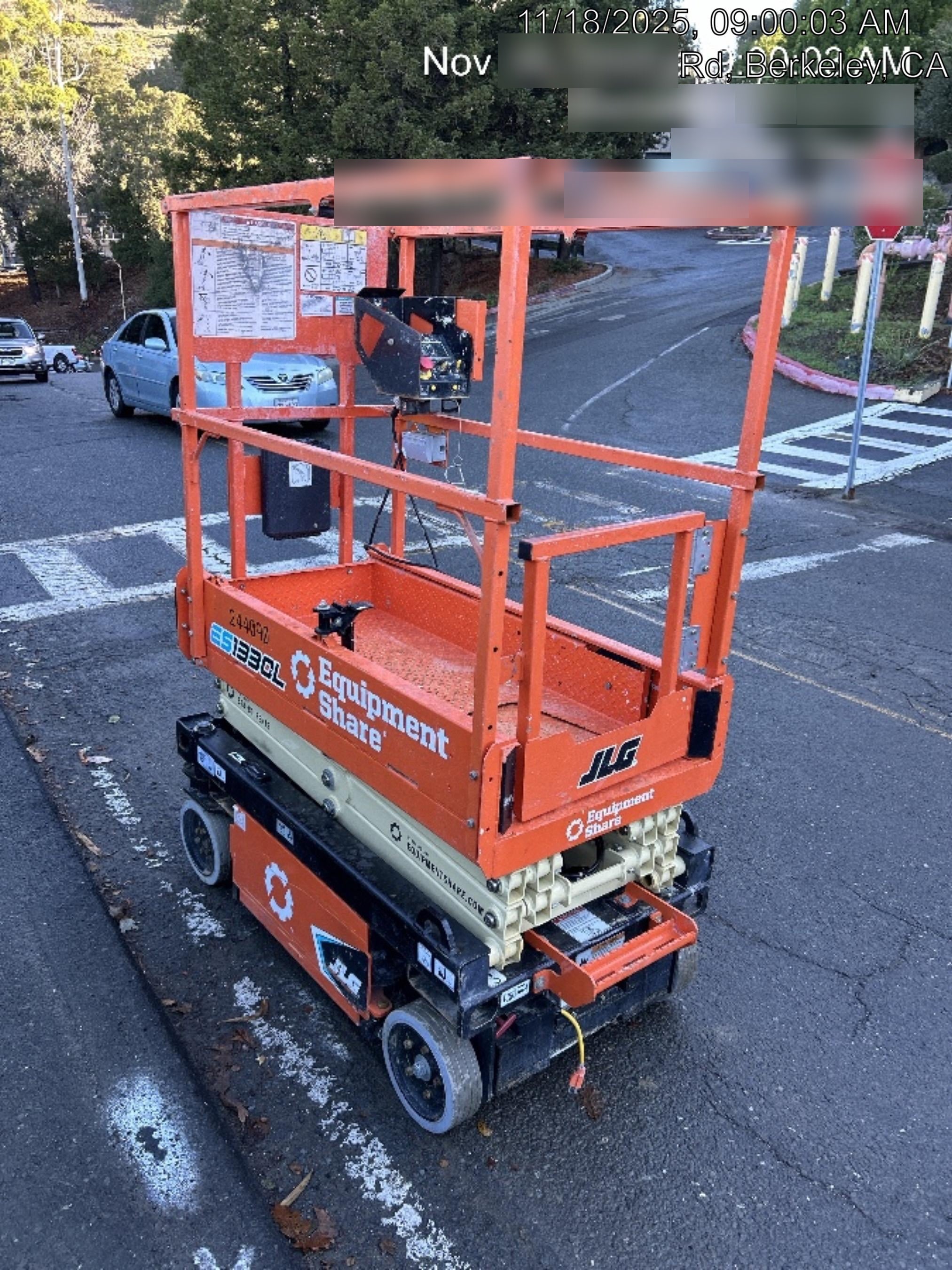 2022 JLG ES1330L