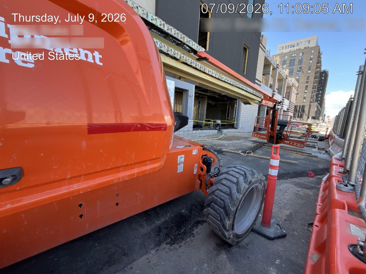 2022 JLG 660SJ