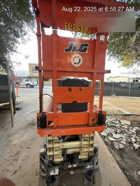 2021 JLG ES1932
