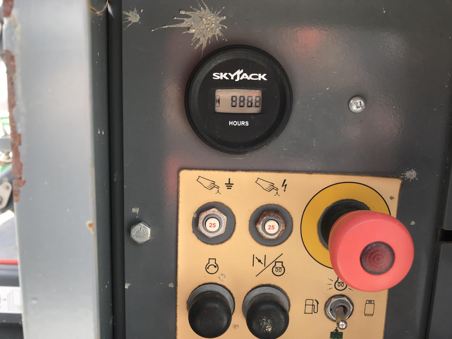 2017 SKYJACK SJ6832 RT