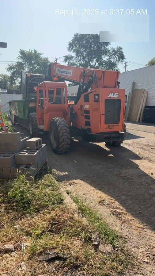 2019 SKYTRAK 8042