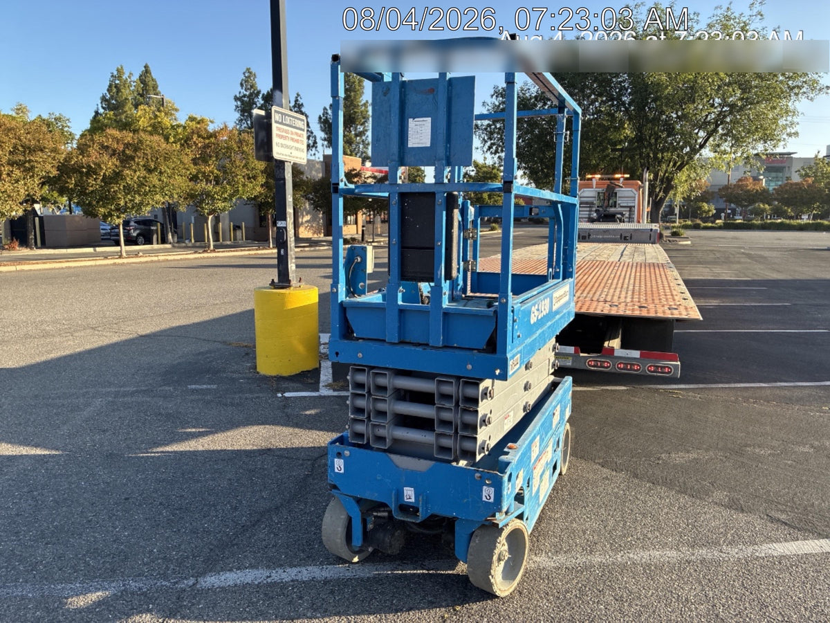 2020 Genie GS-1930 Solid Non Marking Tires, Beacon, Folding rails with half height swing gate, 800W Inverter