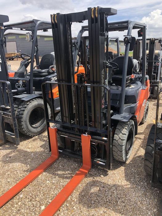 2022 TOYOTA 50-8FGU25