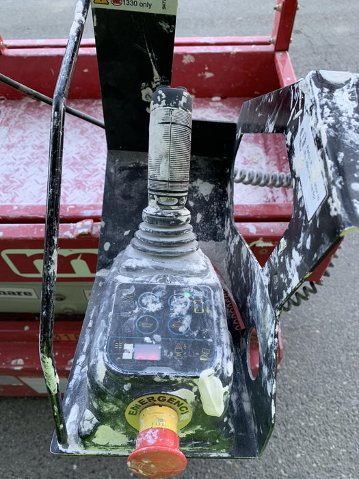 2020 MEC 1330SE Solid NM Tires, Steel Swing out Doors, LCS, Beacon, 900W Invertor