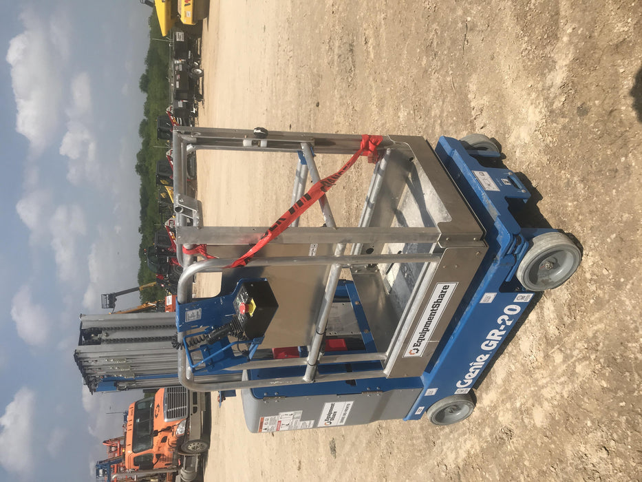 2020 GENIE GR-20