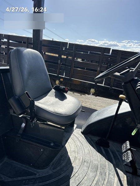 2022 CASE 588H