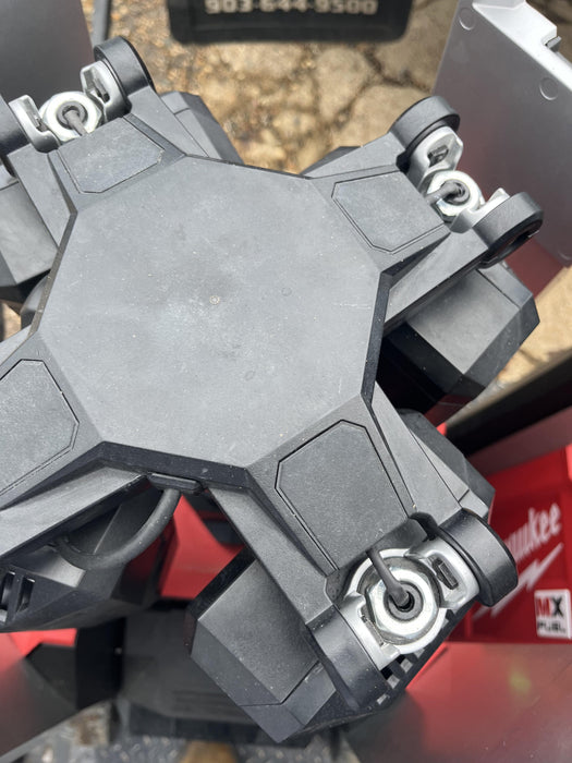 2021 MILWAUKEE MXF041-1XC