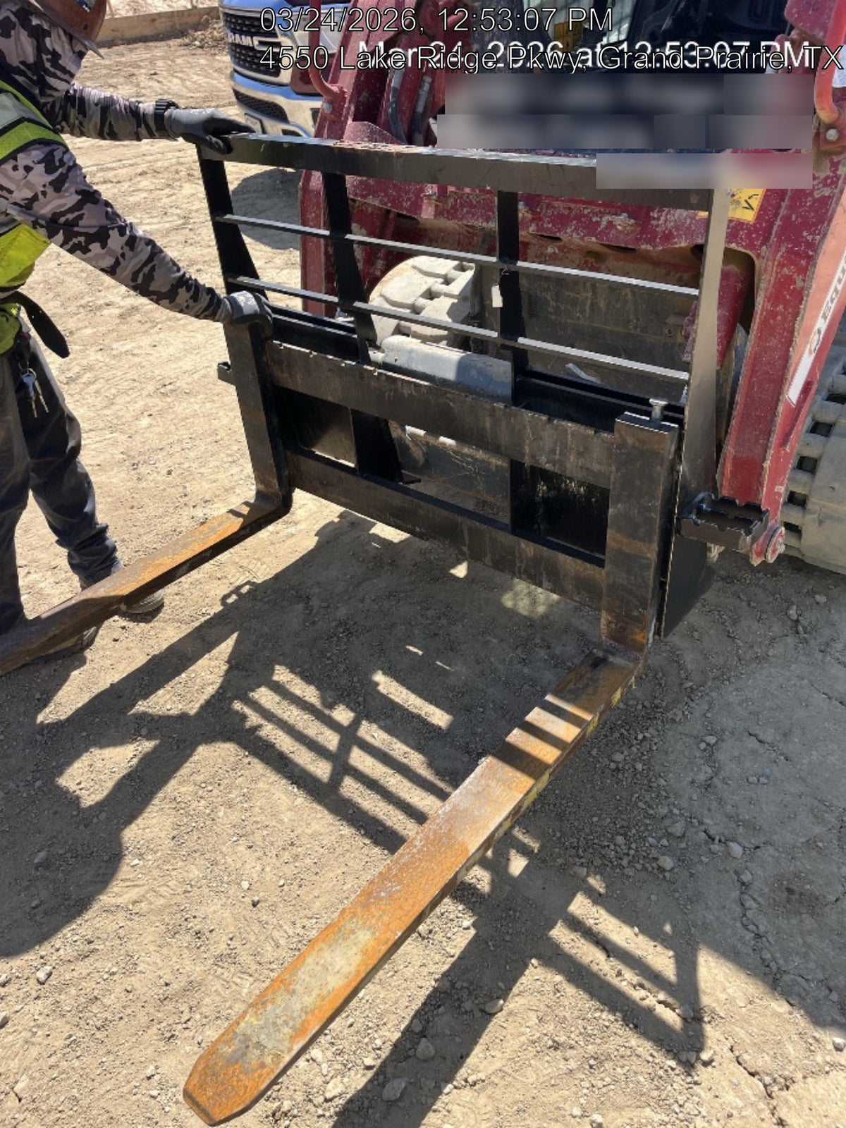 2025 ARROW MATERIAL HANDLING F5100CB - 72"