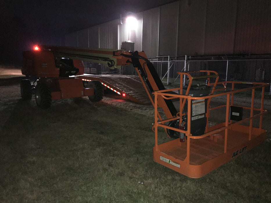 2018 JLG 660SJ