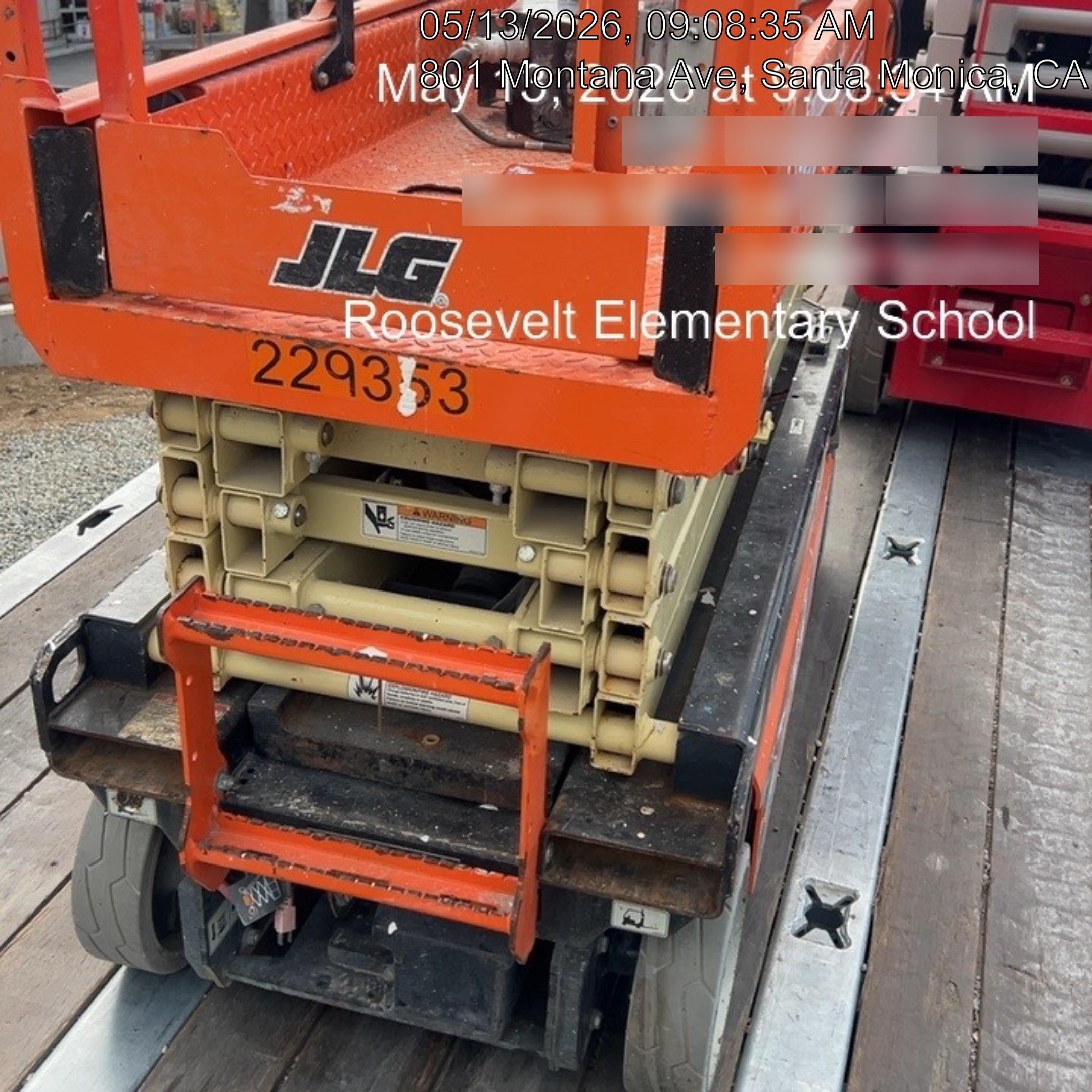 2022 JLG ES1932