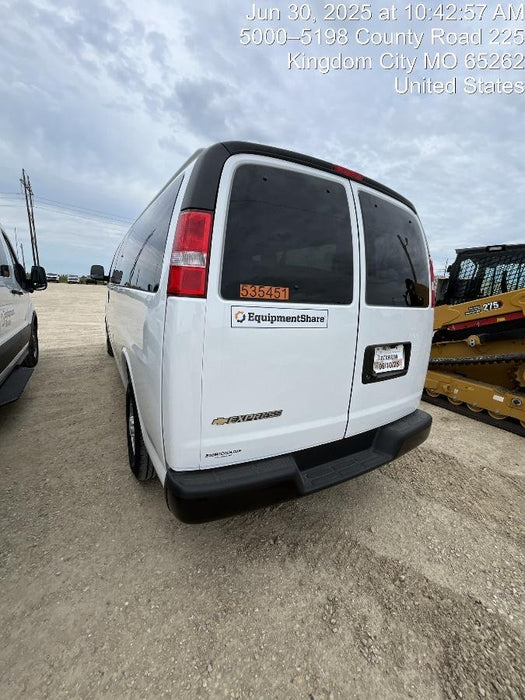 2025 CHEVROLET Express Van - Rental