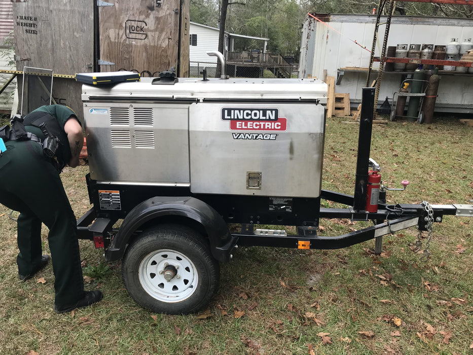 2019 Lincoln Electric Vantage 322 Welder Ready-Pak 3, Two wheel trailer, Fender and Light kit, Cable Rack
