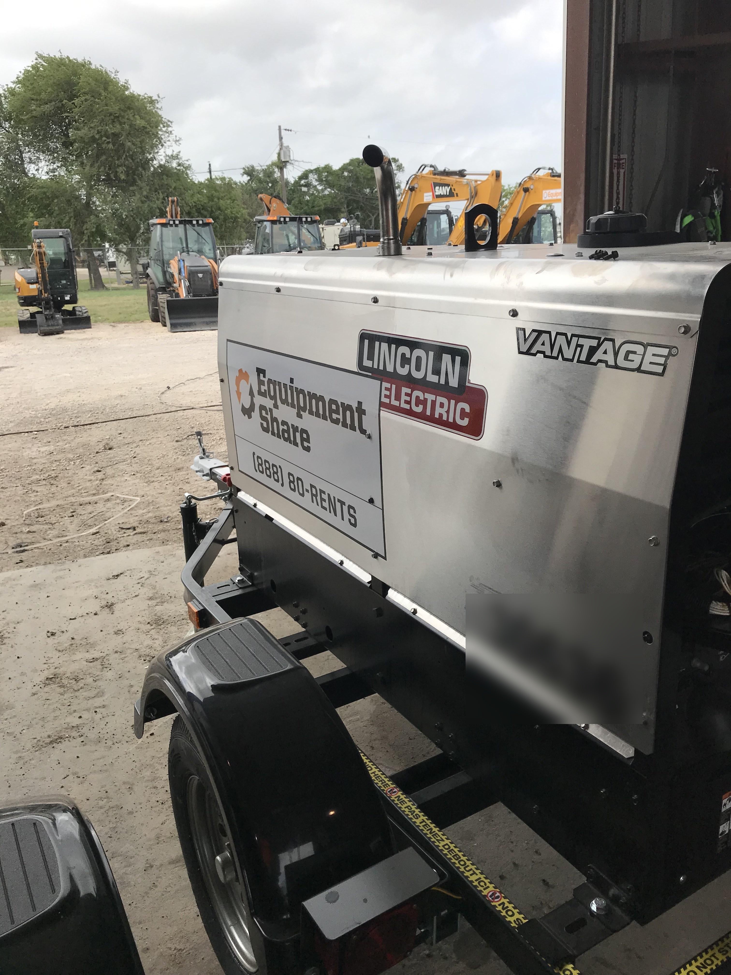2019 Lincoln Electric Vantage 322 Welder Ready-Pak 3, Two wheel trailer, Fender and Light kit, Cable Rack