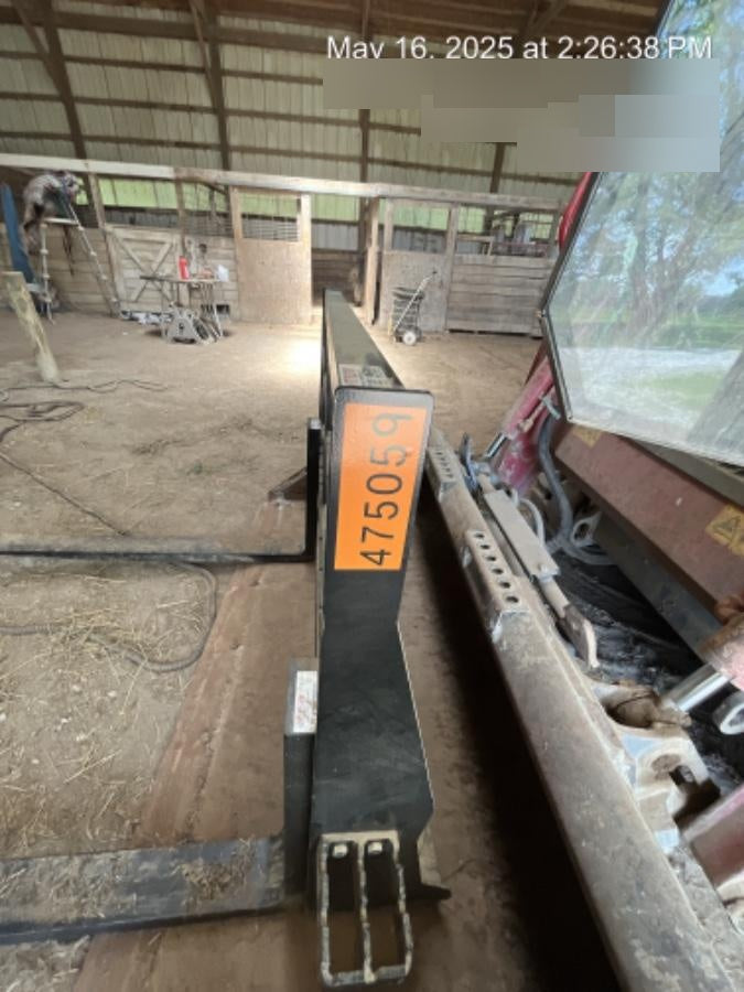 2024 ARROW MATERIAL HANDLING 48" Pallet Forks - Arrow