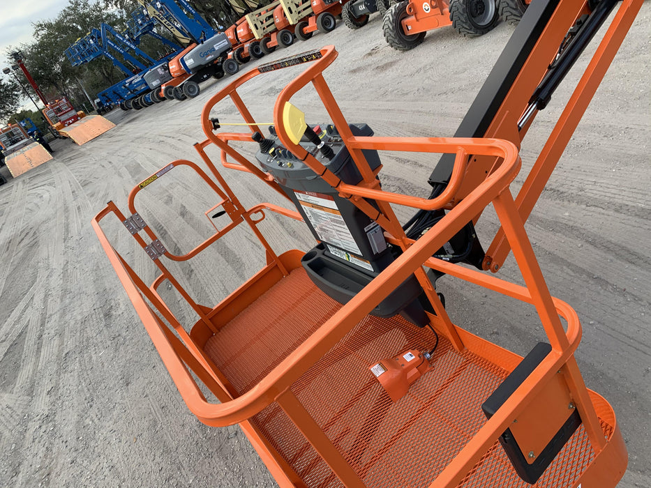 2021 JLG 660SJ