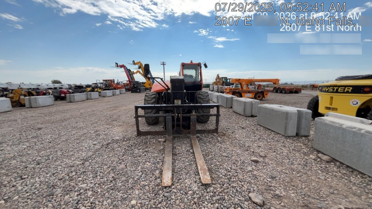 2023 JLG 1732