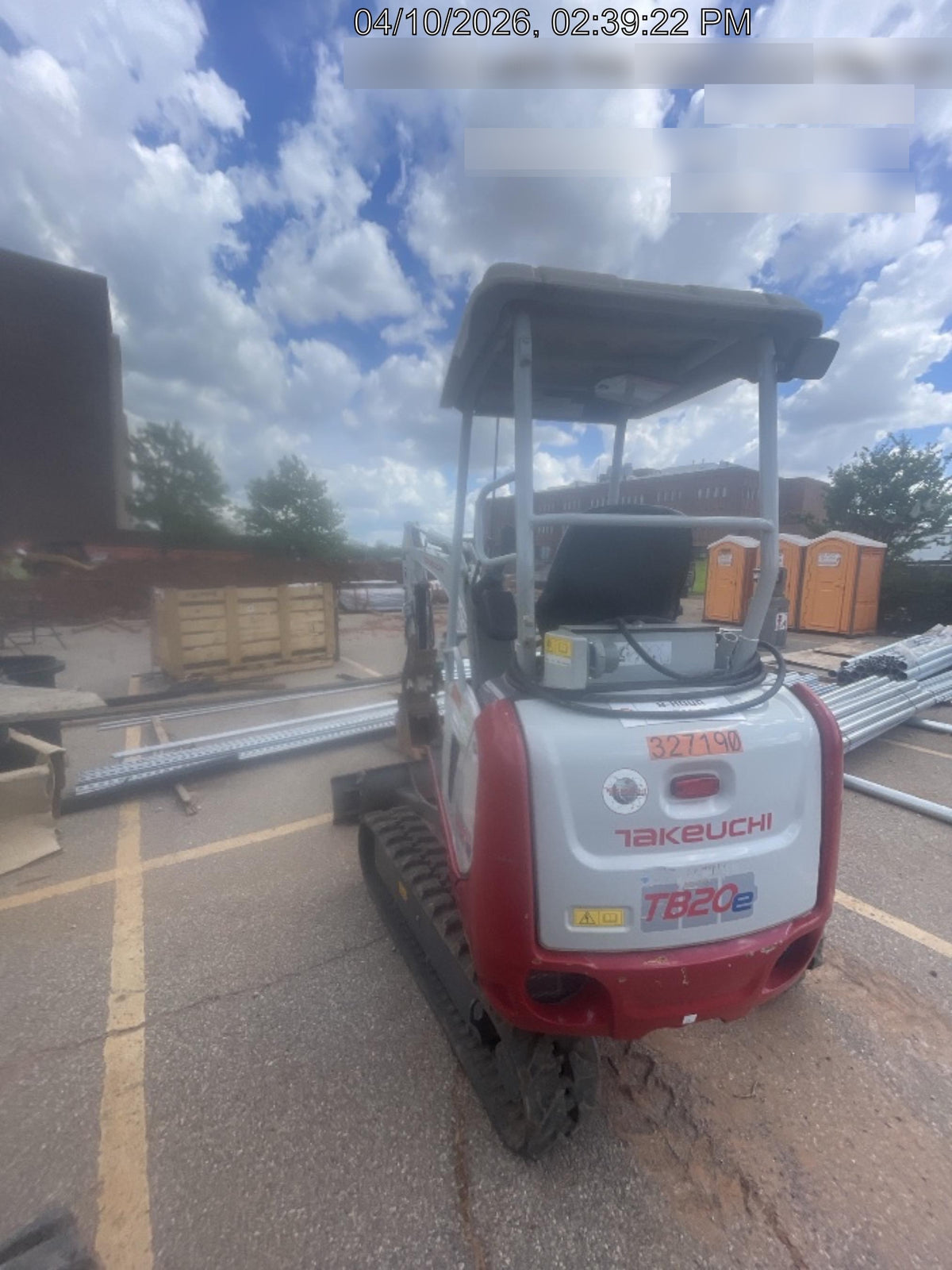2023 TAKEUCHI TB20e