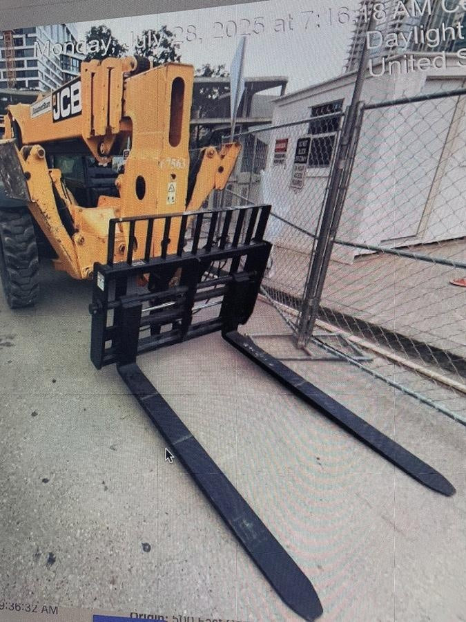 2025 JCB 400/F7377