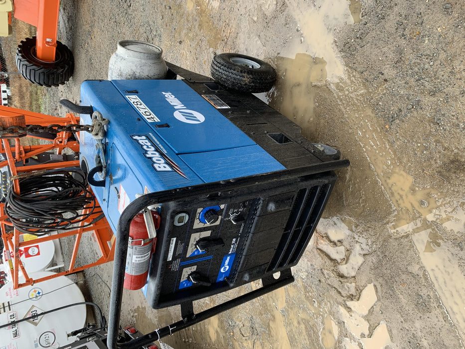 2019 Miller Electric BOBCAT 250 Standard w/Running Gear, Bracket, Hose