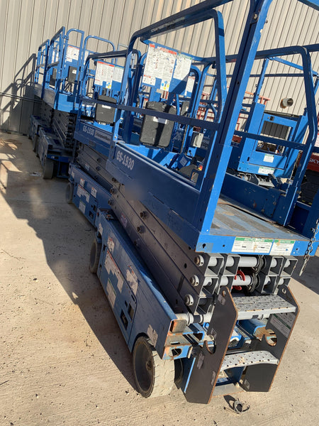 2019 Genie GS-1930 Fixed rails with chain Entry