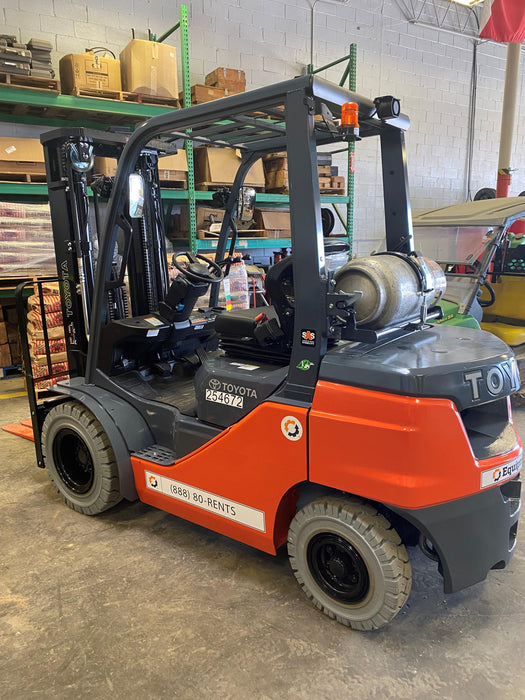 2022 TOYOTA 50-8FGU25