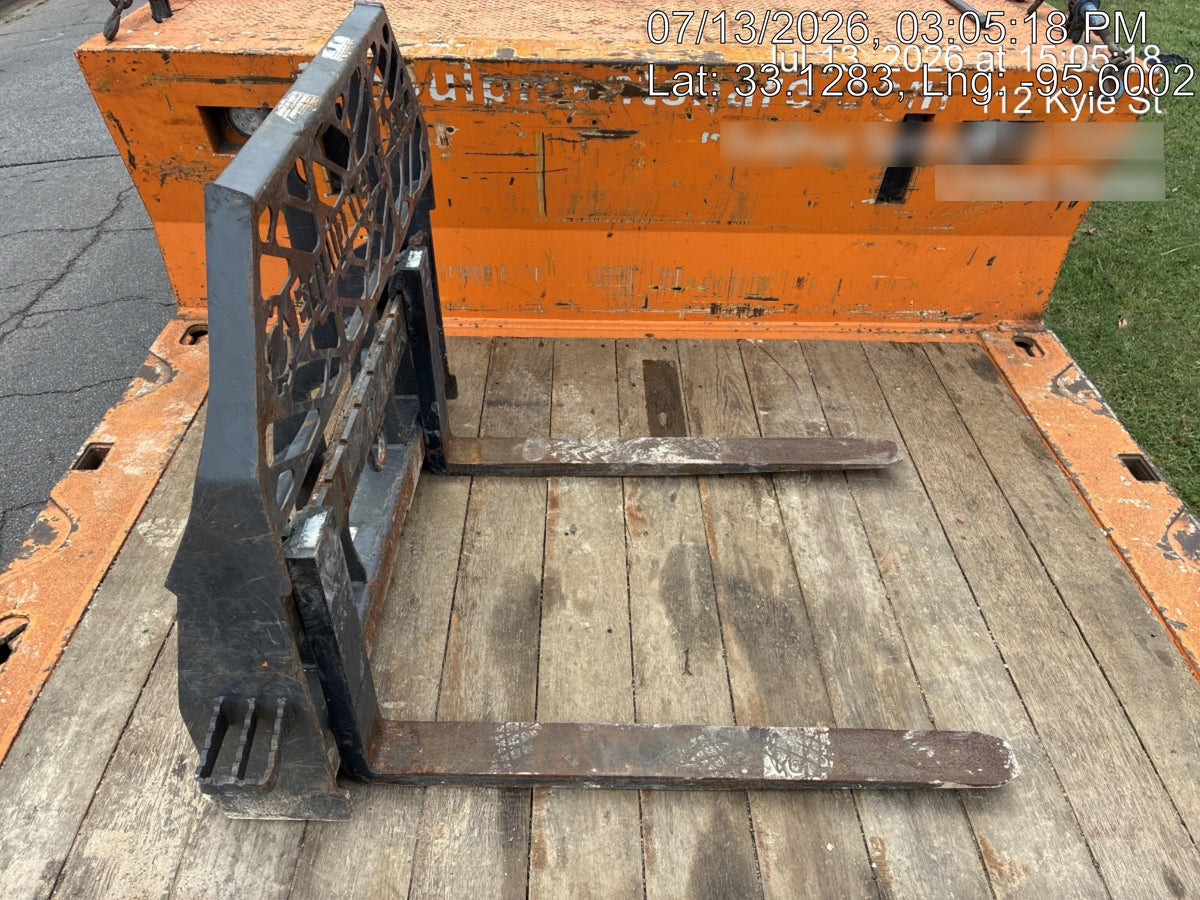 2020 PALADIN 72" Skid Steer Forks