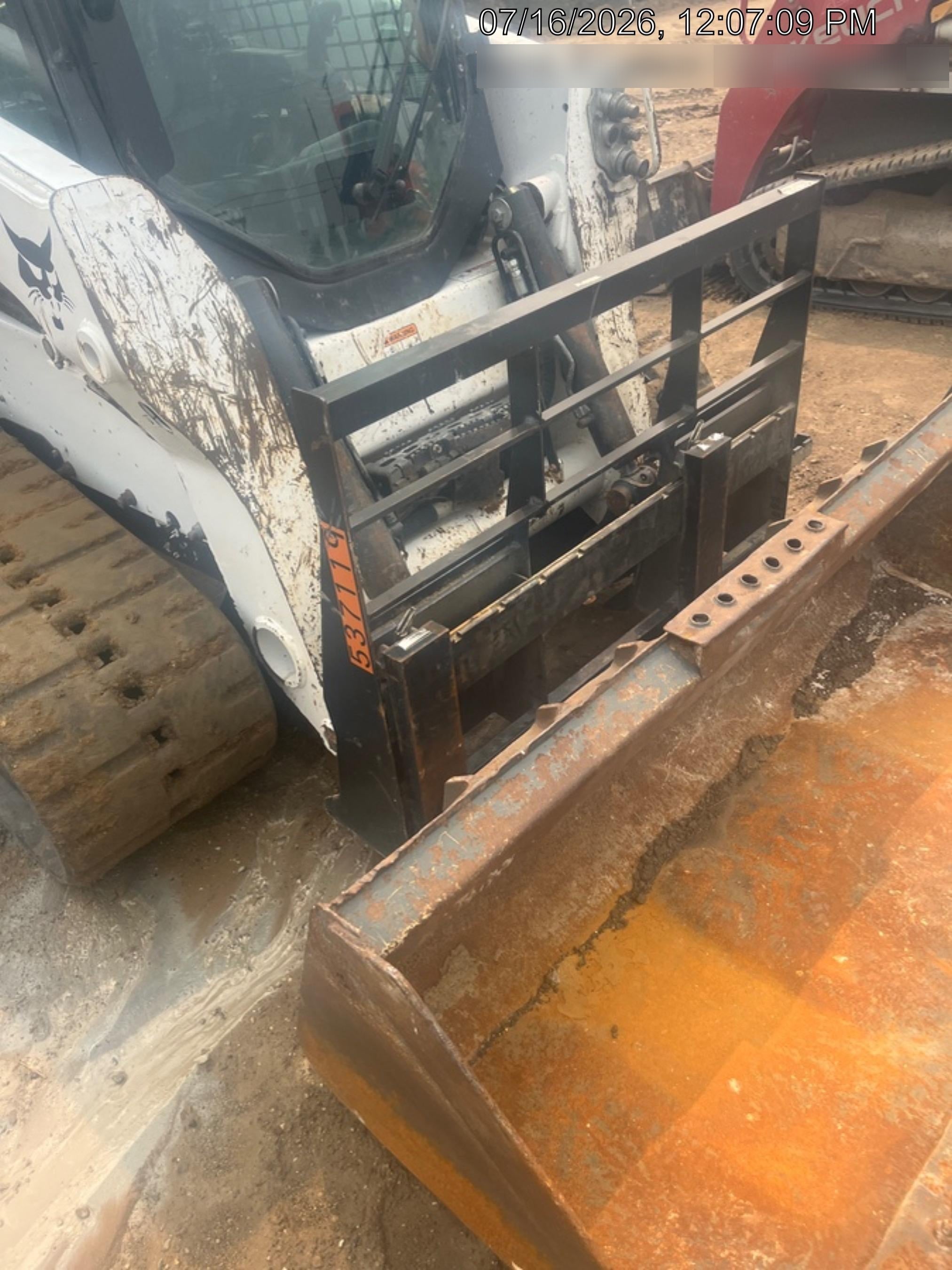 2025 ARROW MATERIAL HANDLING 24" Pallet Fork Frame
