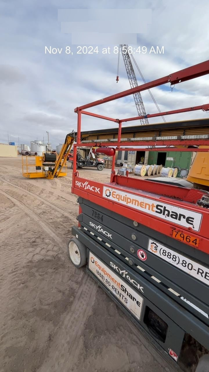 2018 Skyjack SJIII-3226 Skyjack SJIII3226 Scissor Lift w/Trojan Batteries