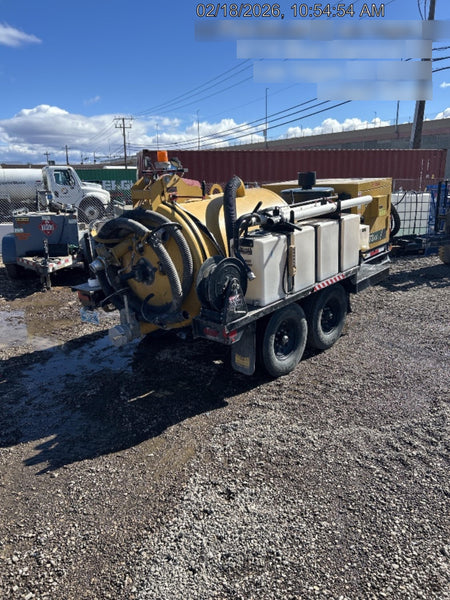 2020 Vac-Tron LP573XDT Tier 4 Kohler Diesel Engine, 500 Gallon Debris Tank w/ Hydraulic Tilt, two (2) 100 Gallon Water Tanks, Low Profile Torsion Axles (12,000 GVWR), Manual Jack Trailer