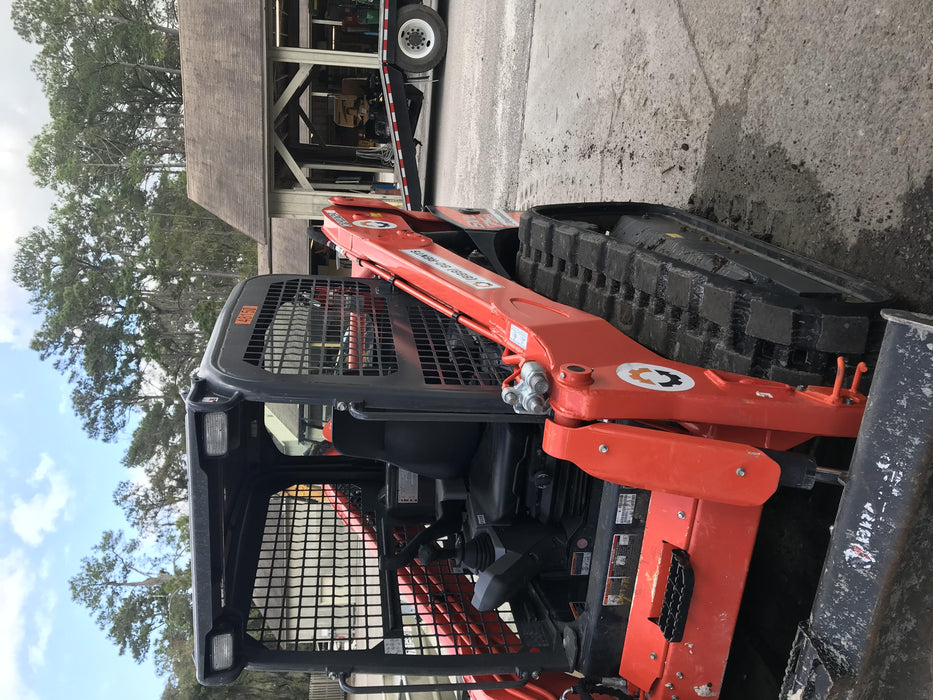 2019 Kubota SVL75-2 Canopy, Standard Tracks, Standard Flow, Manual QC 68" HD w/smooth Cutting Edge