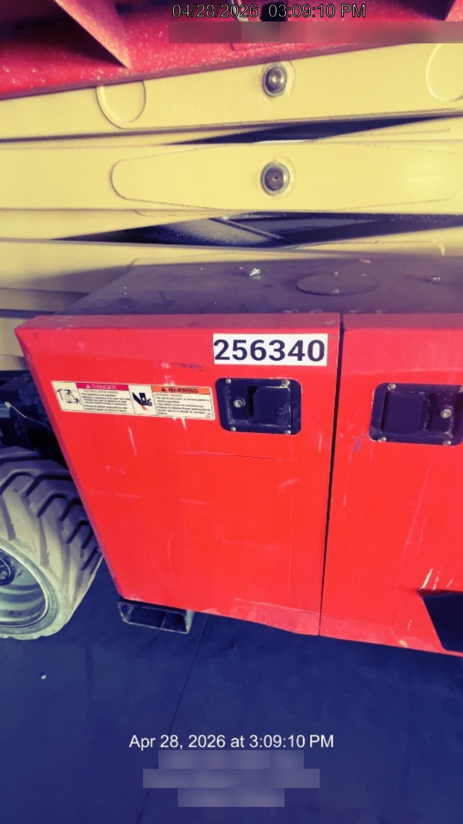 2022 JLG RT4069