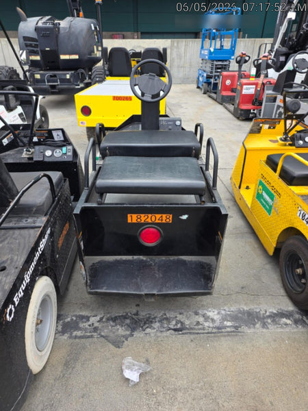 2021 Expeditor Expeditor 3 wheel Expeditor, Steering Wheel, Solid Non marketing tires, Ball Hitch, Front bumper, Painted Black