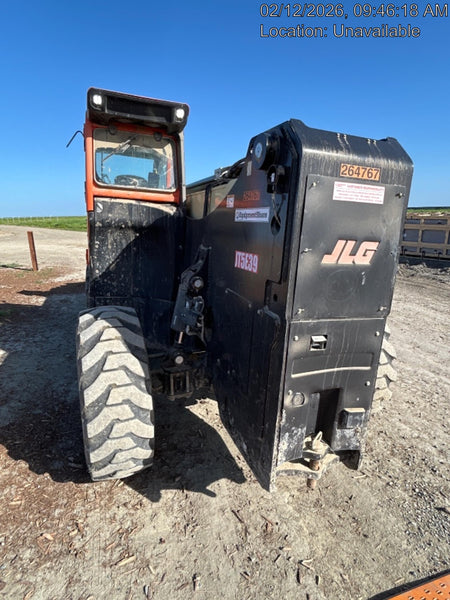 2019 JLG 1075