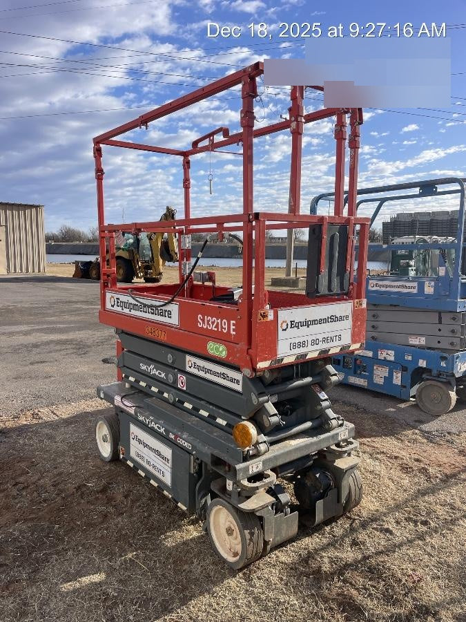 2023 SKYJACK SJ3219