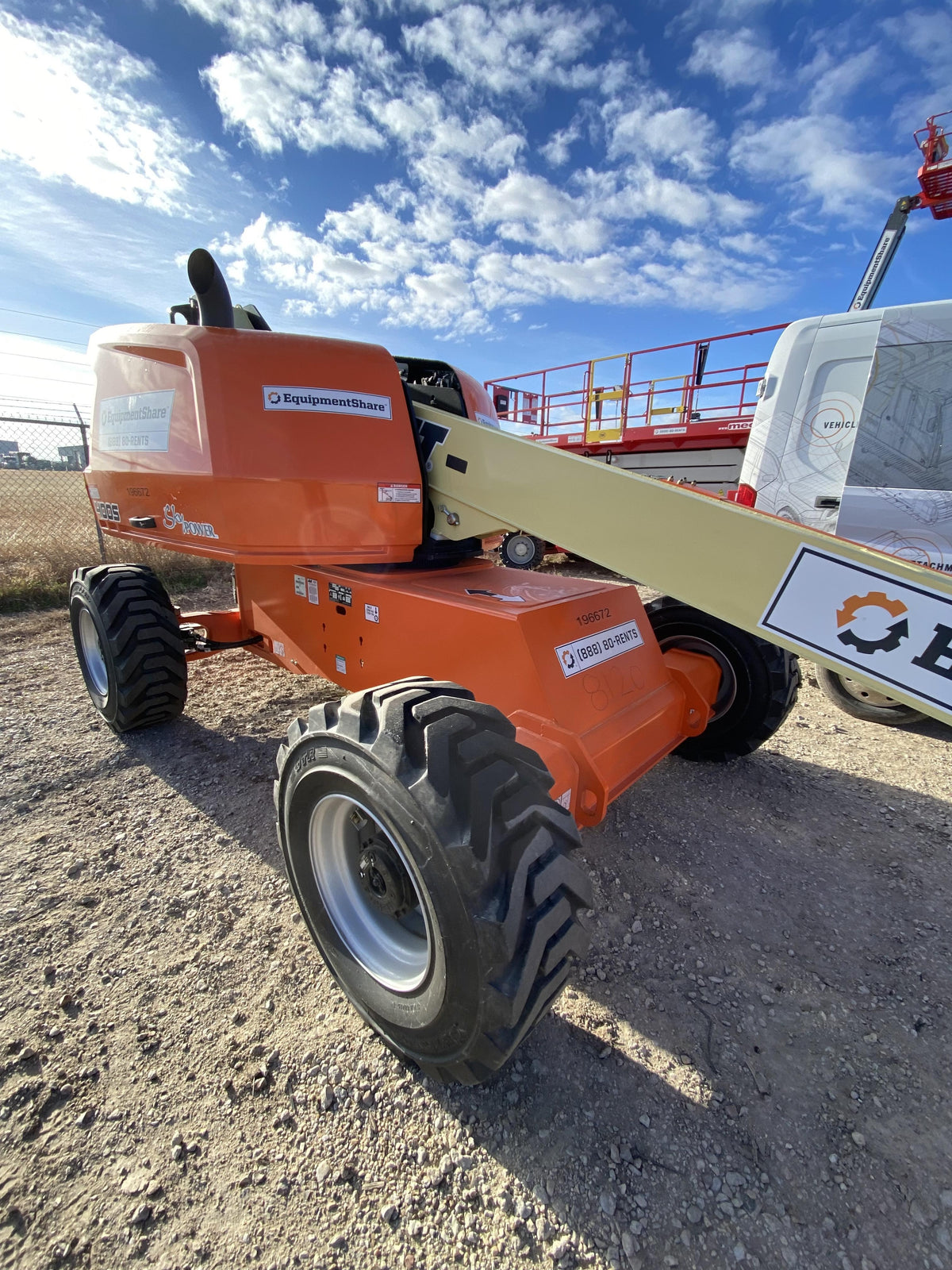 2021 JLG 400S