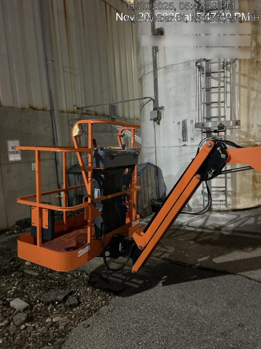 2019 JLG E450AJ