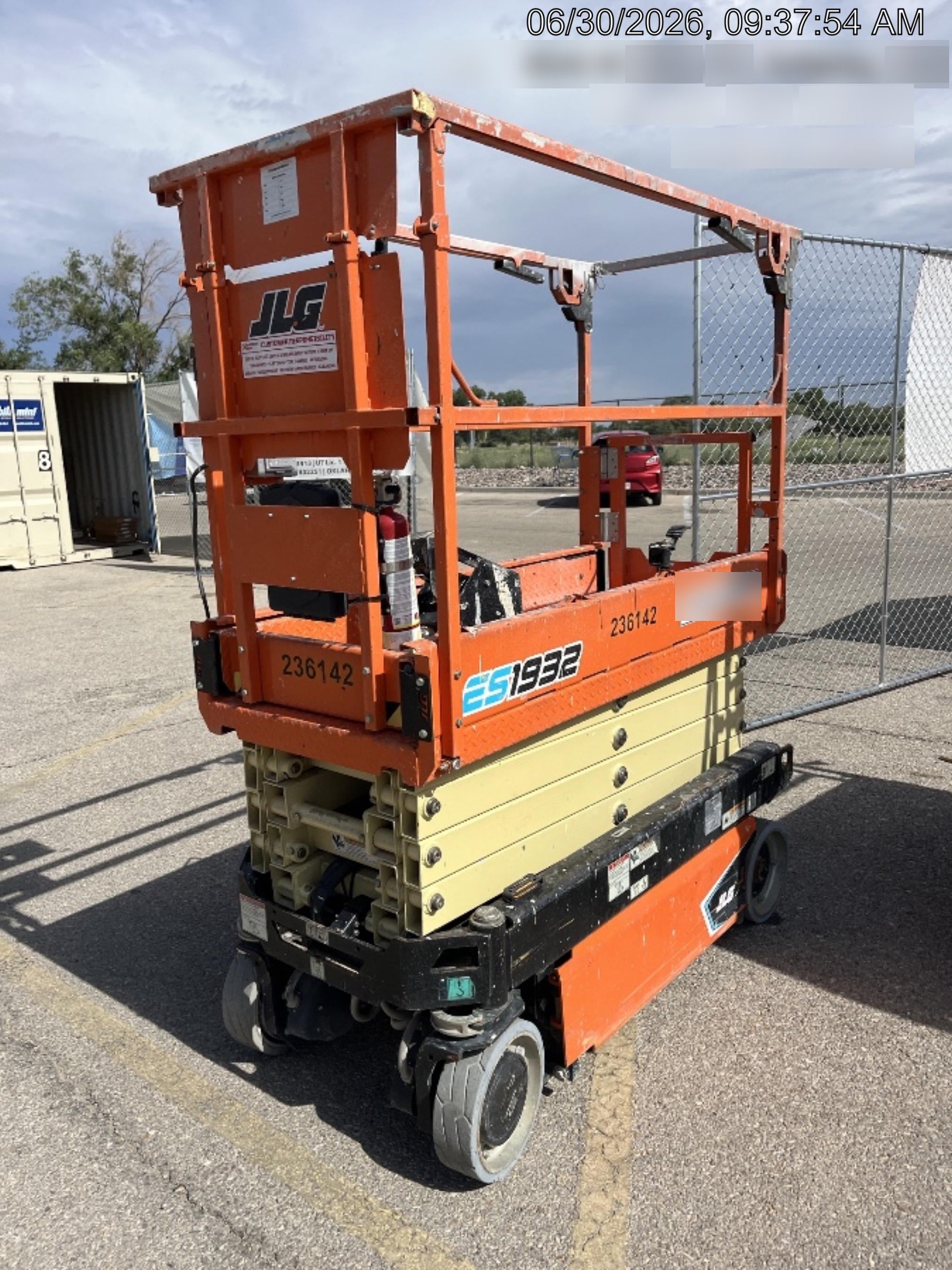 2022 JLG ES1932