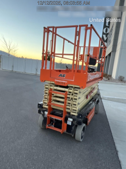 2022 JLG R4045