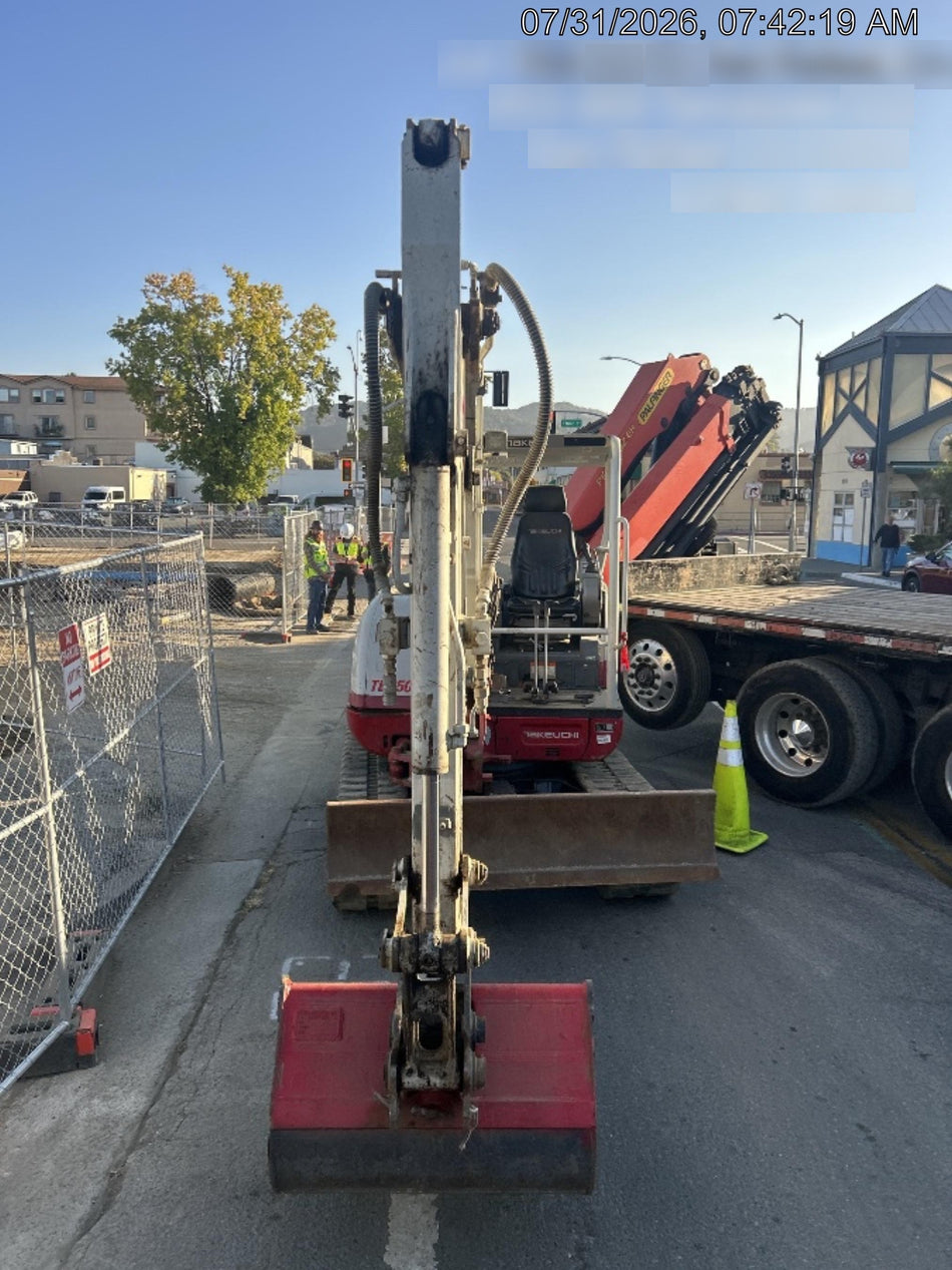 2021 TAKEUCHI TB250-2